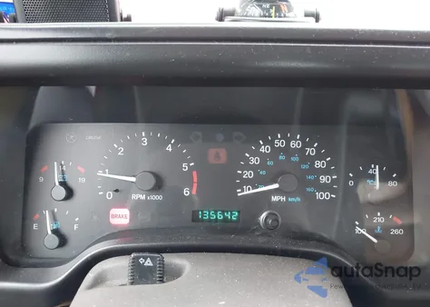 1998 Jeep Wrangler Sport z USA, uszkodzony, nr VIN 1J4FY19S2WP738230